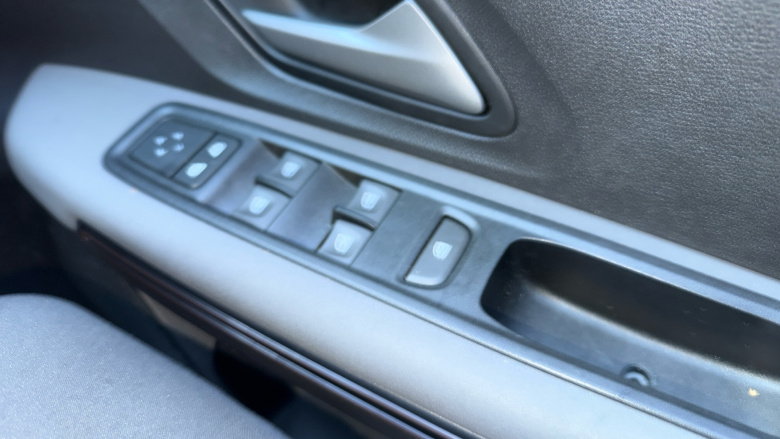 Dacia Jogger 1.6 HEV Extreme 5dr Auto Hybrid Estate